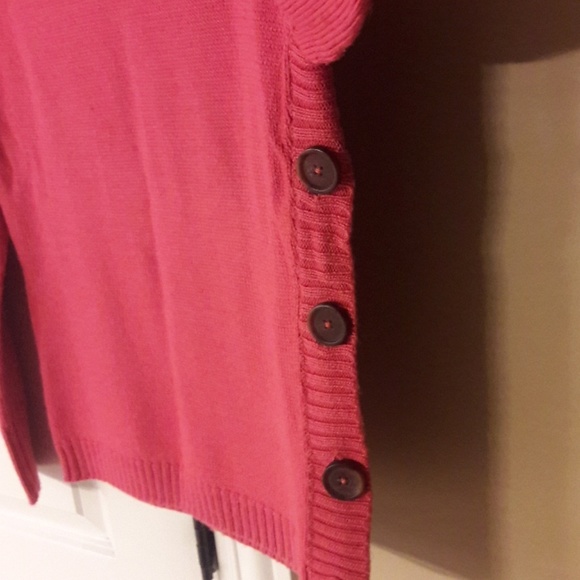 sweater - Picture 2 of 2